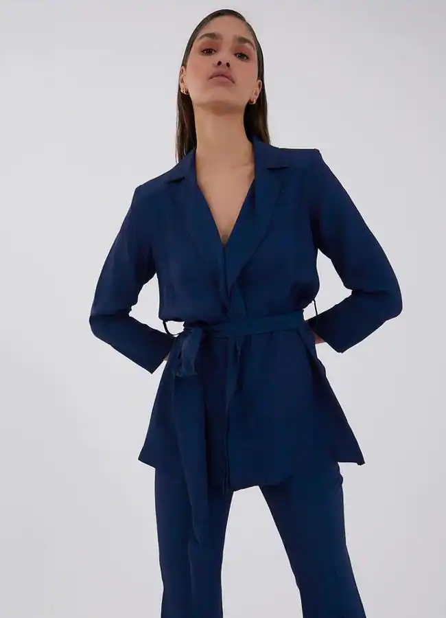 Blazer azul de Sophie and Lucie, 119,99 euros.