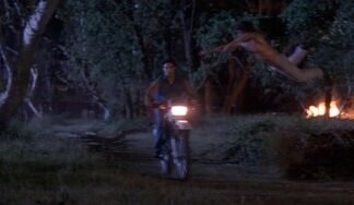 Esta escena de la ‘Road House: De profesión duro’ original fue demasiado peligrosa como para que la interpretase Patrick Swayze, que no usó dobles en (casi) toda la película