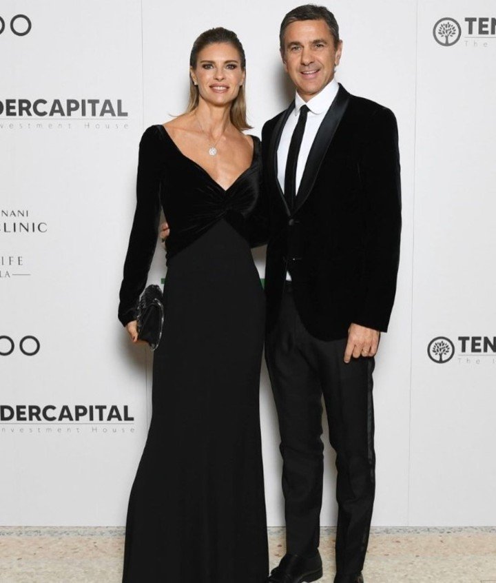 Costacurta con su esposa (Instagram).