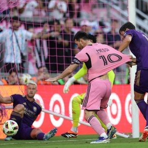 Video: doblete de Messi en el clásico con dos gestos de crack