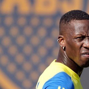 Alerta, Advíncula: otra vez se retiró con fiebre de Boca Predio