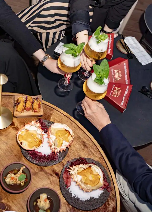 Algunos de los platos que ya se pueden disfrutar en el Night Brunch del Club Financiero Génrova. / DR