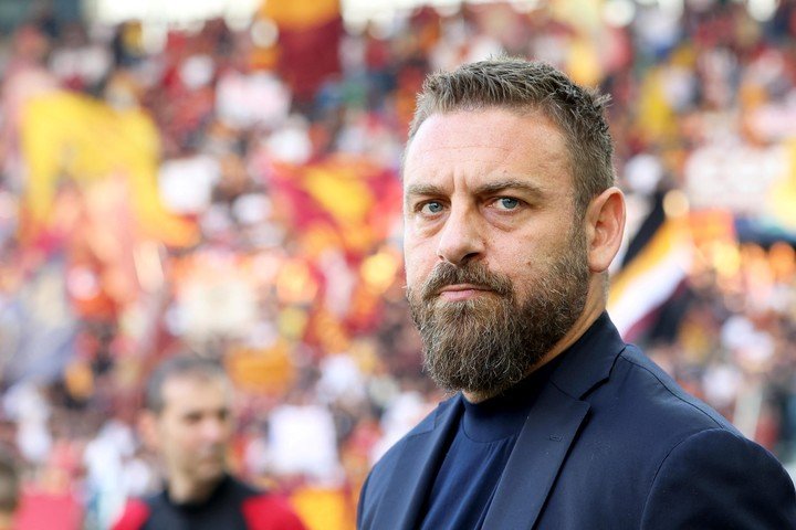 De Rossi agarró el timón de la Roma tras la partida de Mourinho.