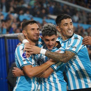 Racing goleó a Bragantino y mantiene el puntaje perfecto en la Copa Sudamericana