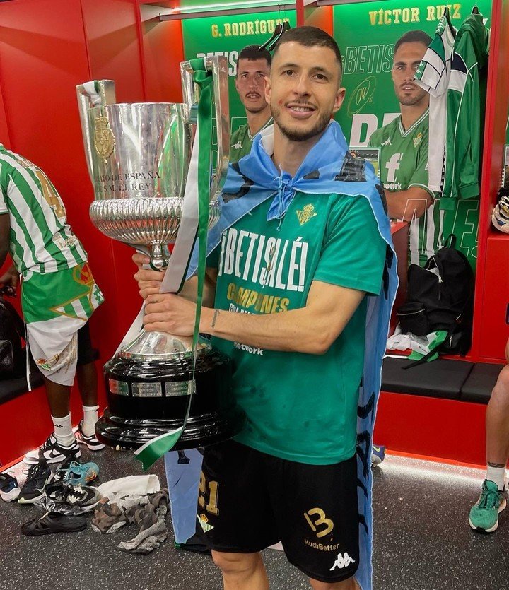 Guido Rodríguez dejaría el Betis luego de cinco temporadas (Instagram).