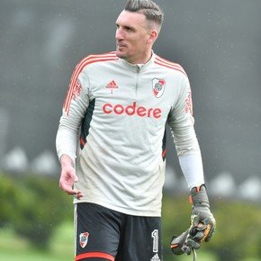 Se Armani a futuro: River y el dilema de la sucesión en el arco