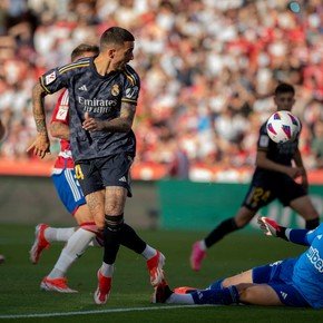 Real Madrid aplastó al descendido Granada de Batalla y Boyé