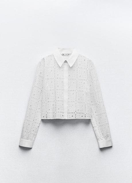 Camisa blanca de Zara (25,99 euros)