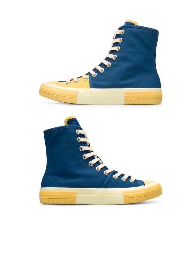 Caperlab zapatilla azul.