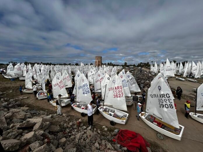 Miramar, cientos de deportistas en el Mar de Anzenuza