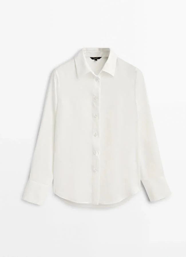 Camisa blanca de Massimo Dutti, 39,95 euros.