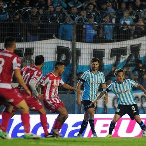 Racing tiene jugadores, pero ¿y el equipo?