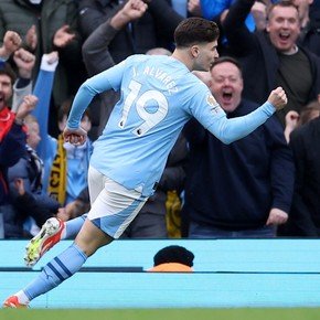 Julián Álvarez: cumplió 100 partidos en el City y festejó con un gol