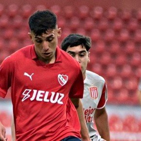 Quiénes son los juveniles del Rojo por los que apostará Tocalli ante Vélez