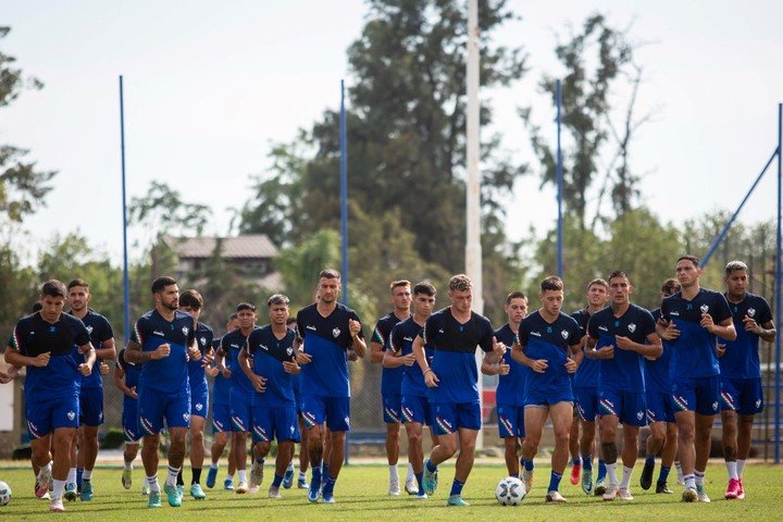 Ricardo Centurión entrenando con Vélez (@Velez)