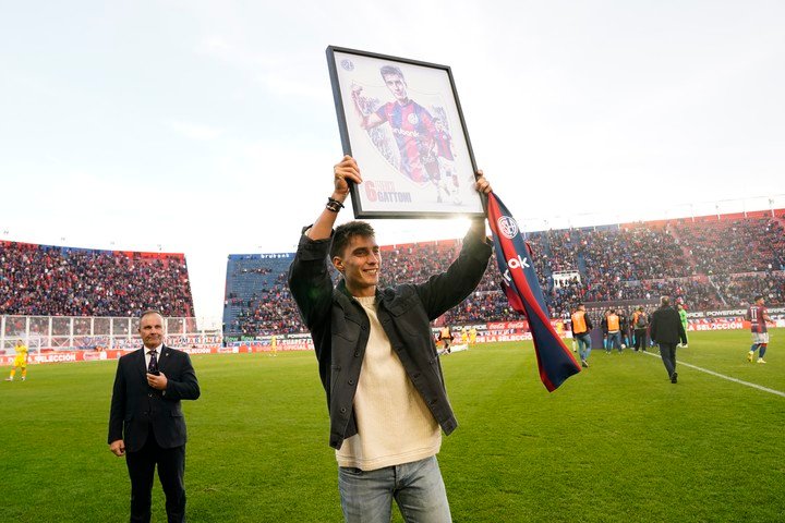 Gattoni homenajeado por San Lorenzo en 2023.