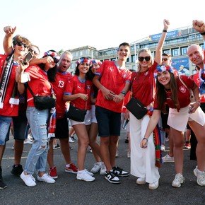 Hinchas checos corearon a Messi en la previa vs. Portugal