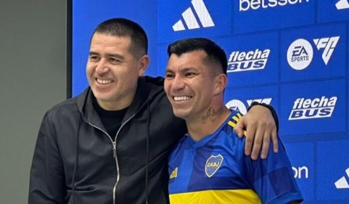 La broma de Riquelme a Medel por el impecable físico del chileno