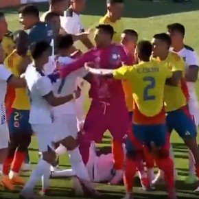 Video: la escandalosa pelea a puños entre los jugadores de Colombia y Bolivia