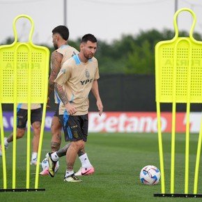 La práctica de la Selección en New Jersey: todos a la par, trabajos de gimnasio y fútbol-voley