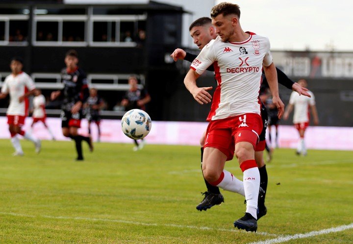 Huracán llega dulce. (Foto: Fotobaires).