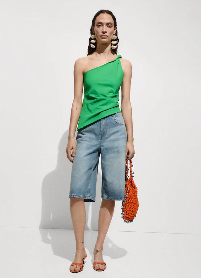 Bermudas en denim de Mango.