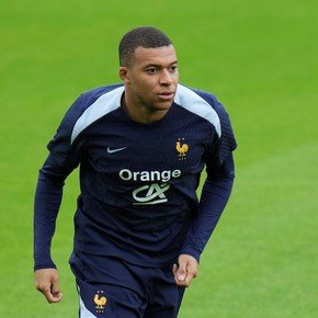 Mbappé se la jugó políticamente y bancó a Thuram: "Estoy en contra de los extremos"