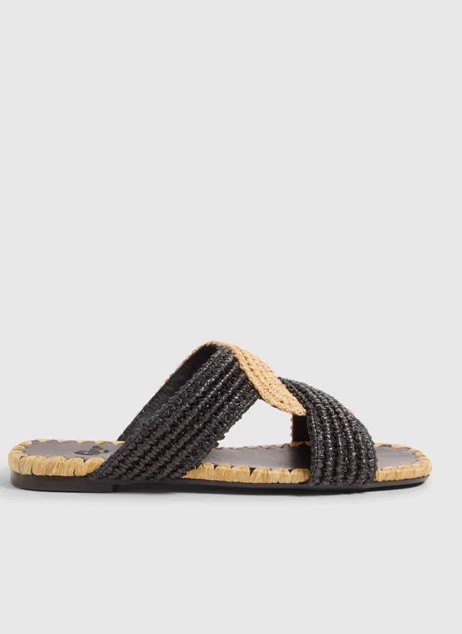 Sandalias cruzadas de Castañer.