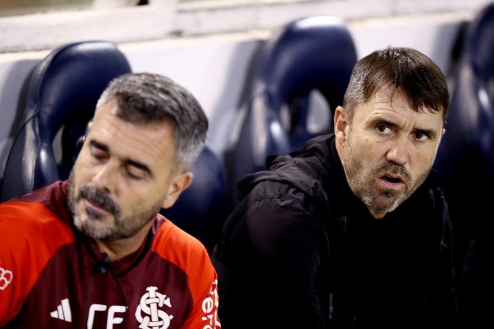 Soccer Football - Brasileiro Championship - Palmeiras v Internacional - Arena Barueri, Barueri, Brazil - April 17, 2024
Internacional coach Eduardo Coudet before the match REUTERS/Carla Carniel