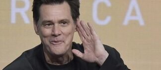 Gracias a que Jim Carrey era el payaso de la clase se convirtió en el cómico que todos conocemos: así le ayudó su profesora del colegio