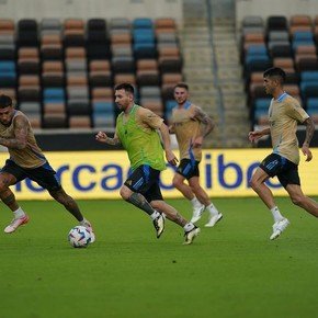 Atención Selección: Messi completó el entrenamiento a la par del grupo