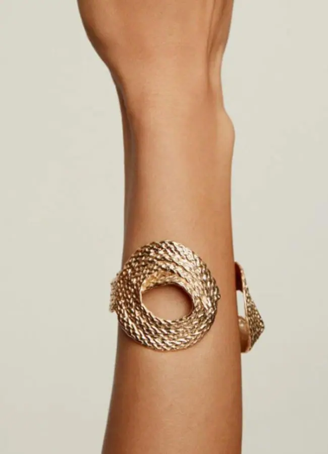 Los mejores brazaletes para el verano (ARISTOCRAZY)