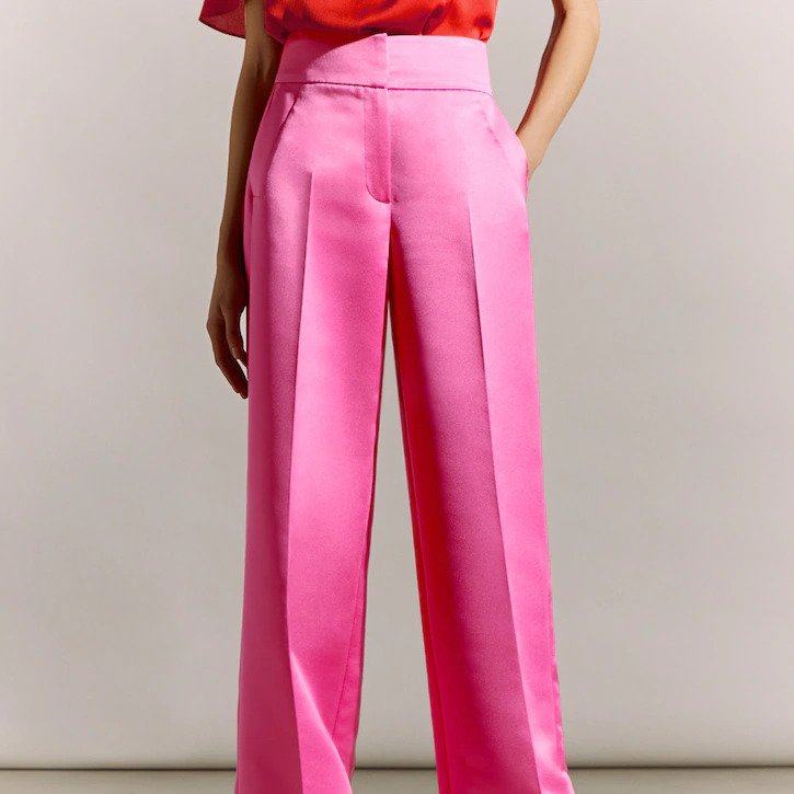 Woman Fiesta El Corte Inglés
Pantalón de mujer ancho de satén