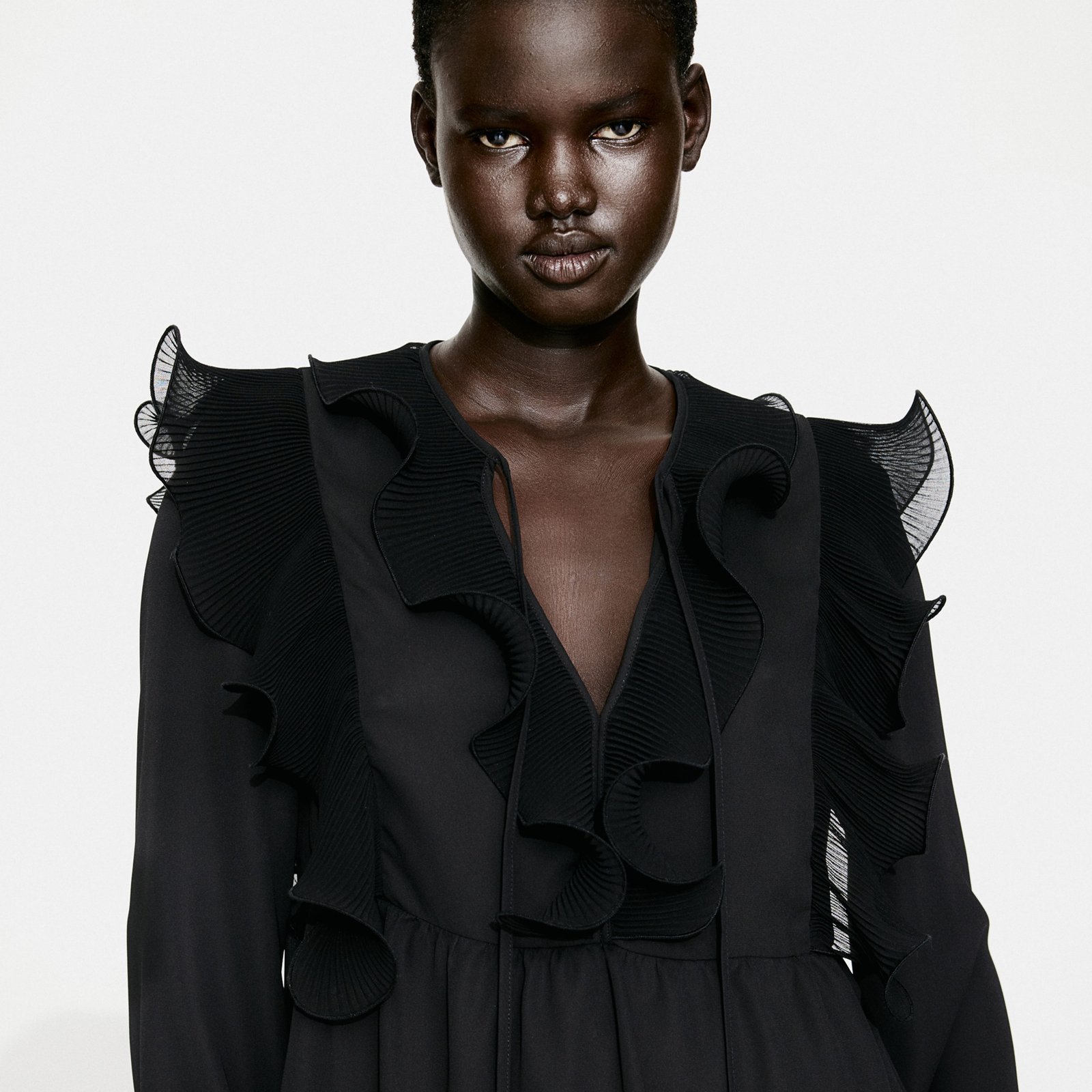 Blusa de gasa con volantes