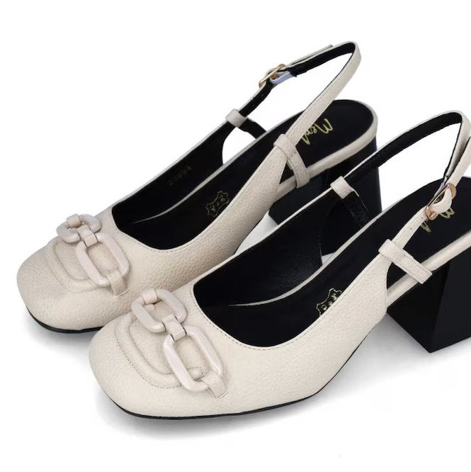 Zapatos de salón de mujer destalonados y detalle de cadena en el empeine Membur