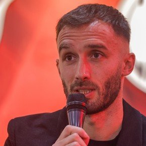 Pezzella: "Encontré a un Gallardo con el mismo hambre de gloria y es eso lo que vengo a buscar"