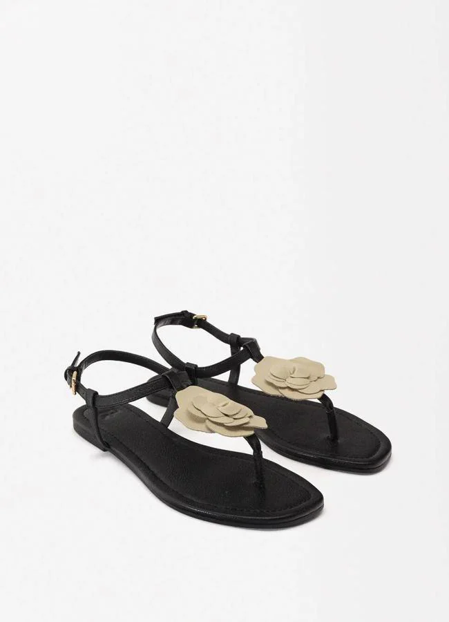 Sandalias planas con flor 3D