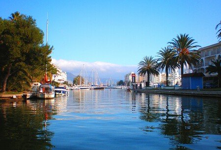 Vistas Del Gran Canal De Empuriabrava En El Golfo De Rosas Gerona Espana Panoramio