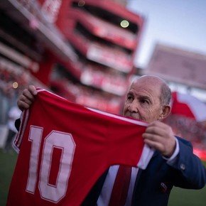 Bochini y el clásico de Avellaneda: "Racing es un poco más favorito"