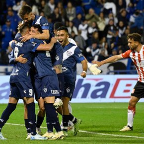 Vélez derrotó a Estudiantes y es más puntero que nunca