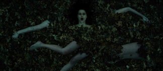 ‘El brillo de la televisión’. El fenómeno de A24 de este año es un colorido dardo a la nostalgia de los 90 que busca desesperadamente ser de culto