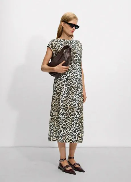 Vestido con estampado de leopardo de Parfois (27,99 euros)