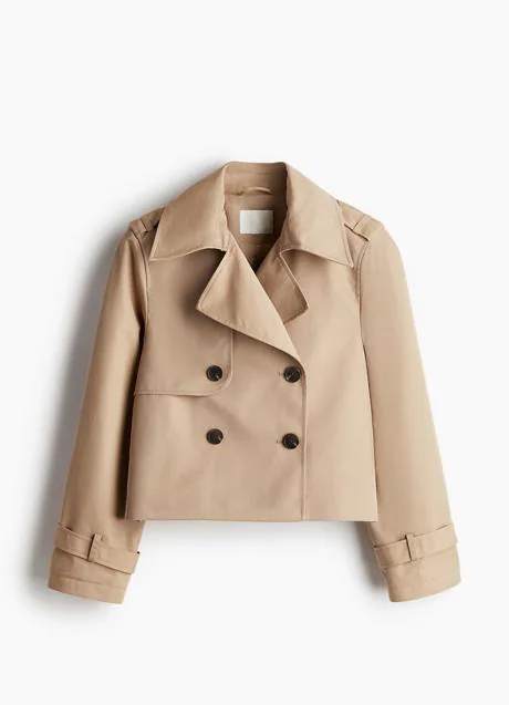 Chaqueta corta de H&M (39,99 euros)