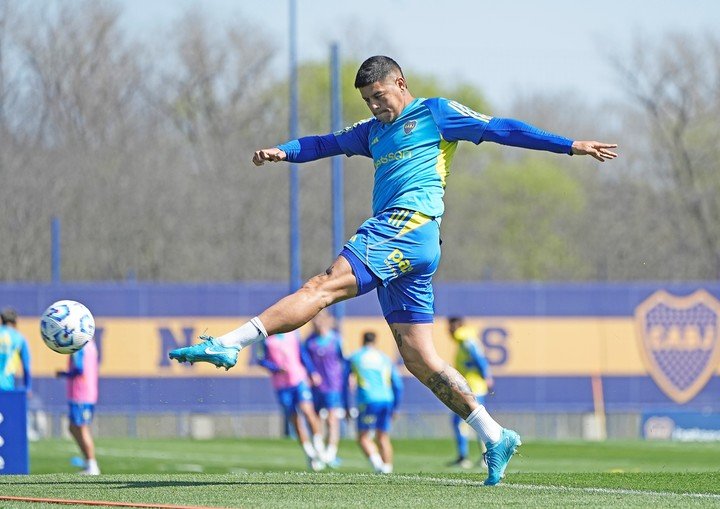 El capitán tiene todo listo para volver a ser titular en el Súper (Prensa Boca).