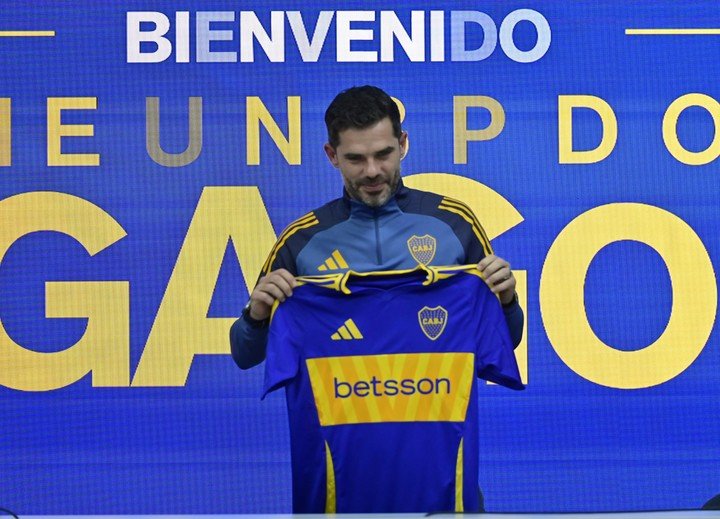 Gago fue presentado como técnico de Boca (EFE).