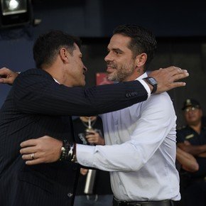 Las dos gastadas de Tigre a Gago y a Boca tras la goleada en Victoria