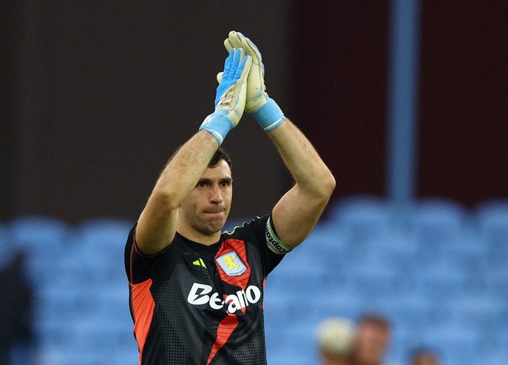 El Dibu hubiera sido pescador de no haber sido futbolista. (Foto: Reuters)