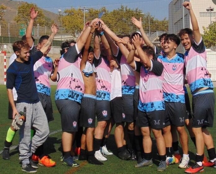 El primer equipo transgénero de Europa que participó en un campeonato federal