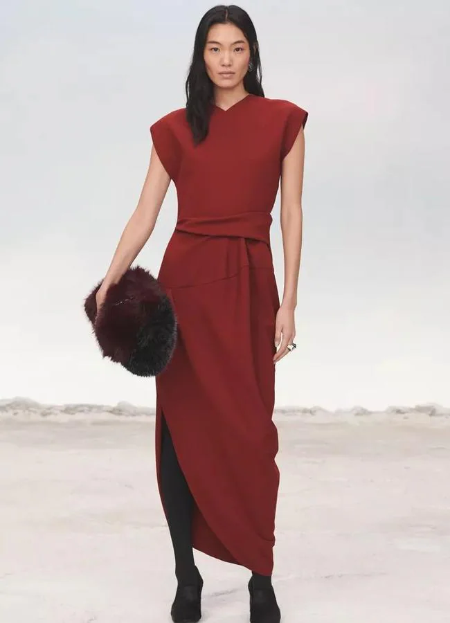 Vestido drapeado asimétrico Limited Edition de Zara (89,95€)
