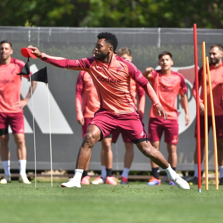 Borja se entrenó normalmente con el plantel de River esta semana. (Prensa River).